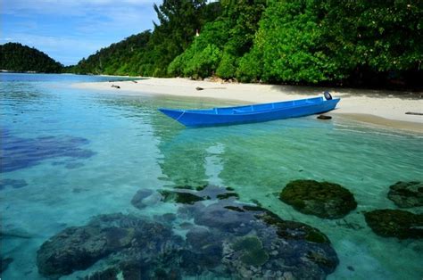 Halmahera Tengah Tak Kalah Menarik Dari Raja Ampat National Geographic