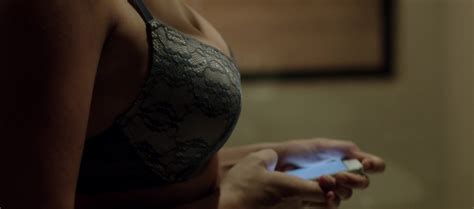 Sarah Dumont Nude Pics Page 1