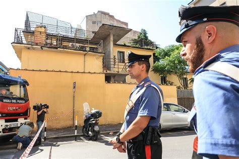 Bimba Scomparsa Un Testimone Ho Visto Kata Trascinata Via Con La