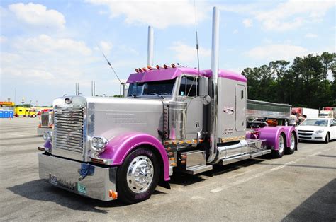 17 Best images about Pink peterbilt on Pinterest | Carpets, Semi trucks and Classy