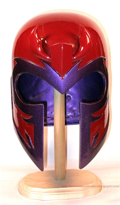 Formosa-Collection: magneto helmet comic style