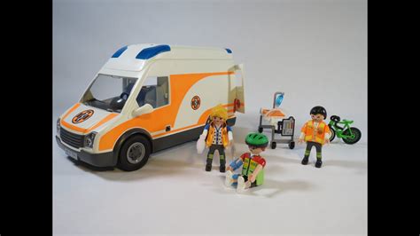 Playmobil City Life Set 70049 2018 Ambulance With Flashing Lights