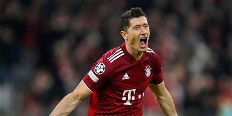 Barcelona Bantah Sudah Jalin Kesepakatan Dengan Robert Lewandowski