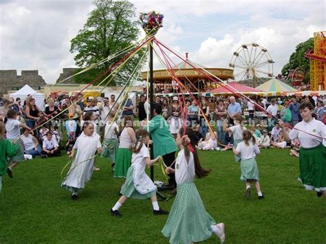 Maypole Dancing Ribbons