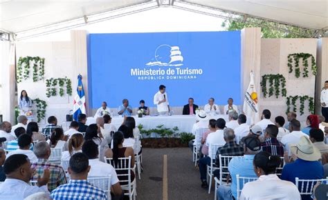 Turismo Entrega Renovado Parque Municipal Pepillo Salcedo A Un Costo De