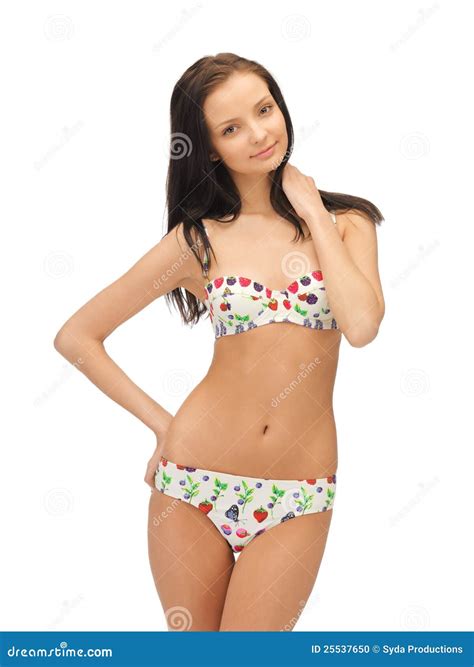 Belle Femme Dans Le Bikini Photo Stock Image Du Assez