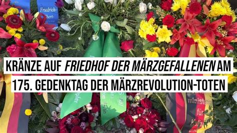 Berlin Kr Nze Auf Friedhof Der M Rzgefallenen Am