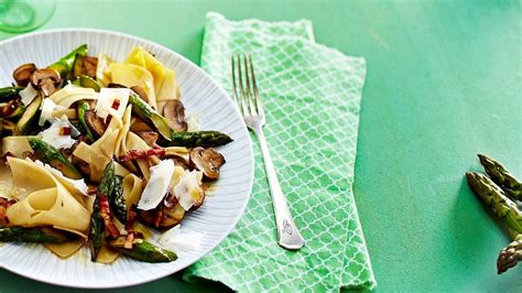 Nudeln Mit Spargel K Stliche Rezepte F R Den Fr Hling Lecker