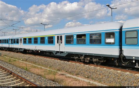 Gemischtklassiger N Wagen Mit Der Bezeichnung ABnrz 403 4 50 80 31