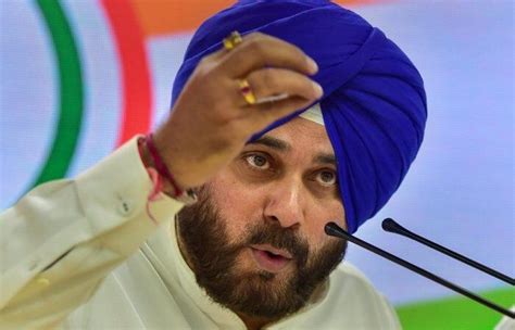 Navjot Singh Sidhu Gets Perfect Chit On His Dulhan Comment Against Modi