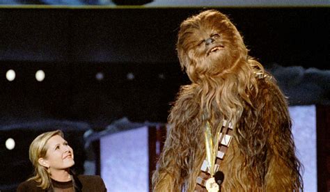 Peter Mayhew Who Played Chewbacca In ‘star Wars Movies Dies At Age