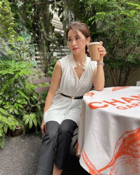 曽田茉莉江さんのインスタグラム写真 曽田茉莉江instagram「脳洗浄の施術が続きましたが、気持ち良い〜頭がスッキリ羽が生えたって