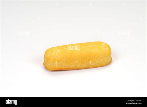 Twinkie cakes hi-res stock photography and images - Alamy