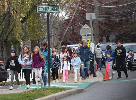 pleasantville  home   arts center    longtime businesses