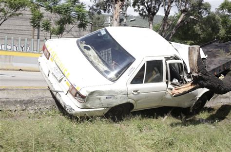 Dos muertos de 15 y 19 años y cinco heridos en tres accidentes en