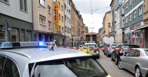 Blutiger Streit In Der Mannheimer Neckarstadt Fotogalerien Rhein