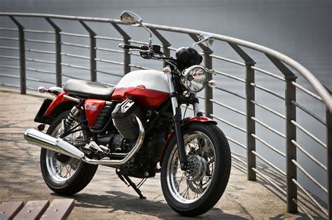 Moto Guzzi V7 Special Specs 2012 2013 Autoevolution