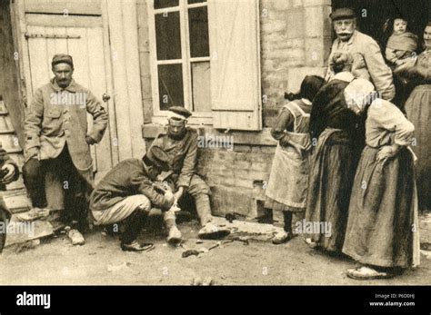 World War I Prisoners Of War German Soldier Wounded People Ww1 Wwi