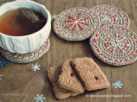 Crochet Christmas Coasters – Share a Pattern