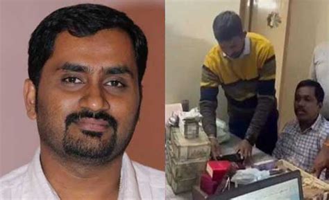 Lokayukta Raids Rs 40 Lac Cash Rs 1 90 Cr Worth Valuables Seized Tehsildar Arrested