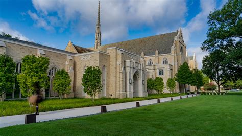 Highland Park Presbyterian Church — Studiooutside