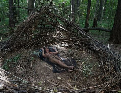 In Forest Cradle With Apple Nude Pics XHamster