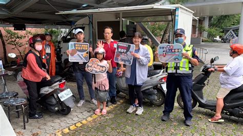 原鄉行動機車排氣檢驗現人潮 和平警設攤宣導交通安全 臺灣人民報