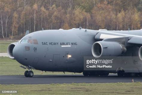 91 C17 Cockpit Stock Photos, High-Res Pictures, and Images - Getty Images