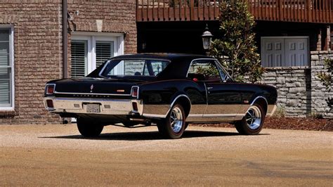 1967 Oldsmobile 442 W 30 Hardtop F207 Indy 2014