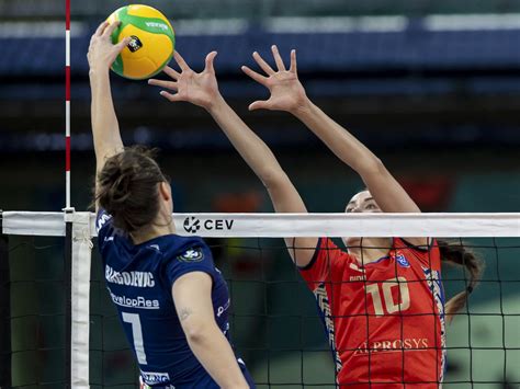 CLVW 18 Vasas Óbuda BUDAPEST v Developres RZESZÓW ChampionsLeague