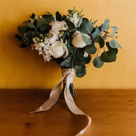 Emily Photo By Goldendaysphoto Emily Wedding Flowers Plants Photo