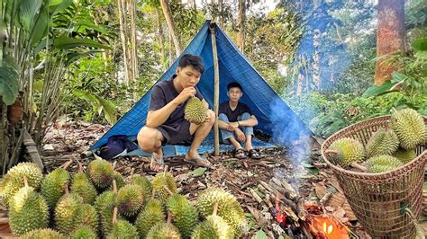 Bermalam Dihutan Menjaga Durian Diguyur Hujan Deras Semalaman Youtube