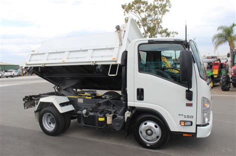 Isuzu Nmr Automatic Tipper Jtfd Just Trucks