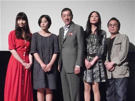 奥田瑛二、不二子の暴露に苦笑 主演映画の完成披露試写会を都内で サンスポ