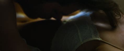 Nude Video Celebs Charlbi Dean Kriek Sexy Don T Sleep 2017