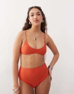 COLLUSION Mixa och matcha Orange bikini i devoré med överdel i bralette modell utan