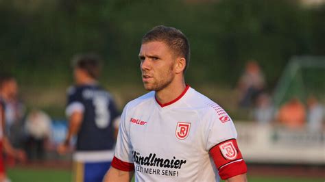 Achtelfinale Des Toto Pokals Jahn Zum Derby Nach Weiden