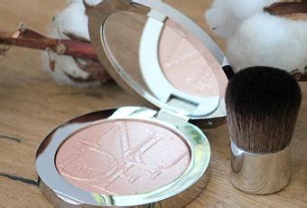 Jai Test La Poudre Illuminatrice De Dior Diorskin Nude Air