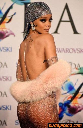 Rihanna See Through Dress Awards Nude Leaked Porn Photo 880154