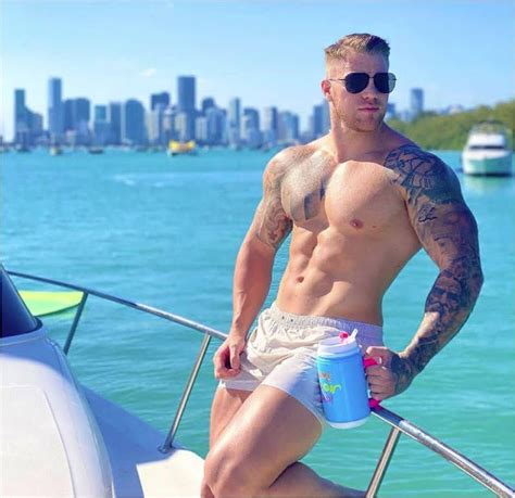 Philippe Soulier Hot St8 Fucking Guys With His XxL LPSG