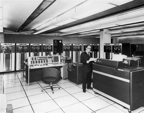 A Quadrillion Mainframes on Your Lap - IEEE Spectrum