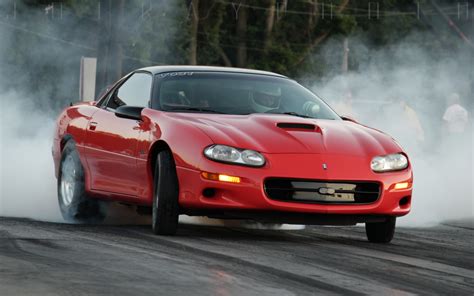 Camaro Burnout by joerayphoto on DeviantArt