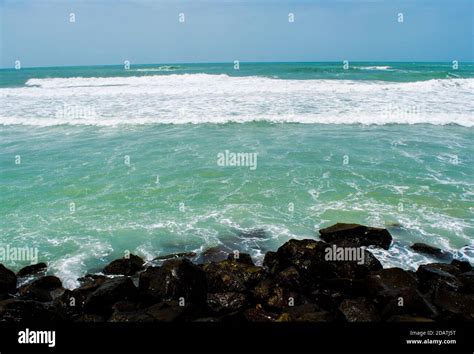 Sea beach of dwarkadhish temple of dwarka Gujarat India Stock Photo - Alamy