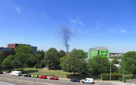 Gro Brand In Essen Mit Starker Rauchentwicklung Feuerwehr Ub De