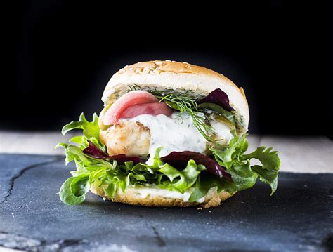 Fiskeburger Sk N Og L Kker Opskrift P Burger Med Fisk