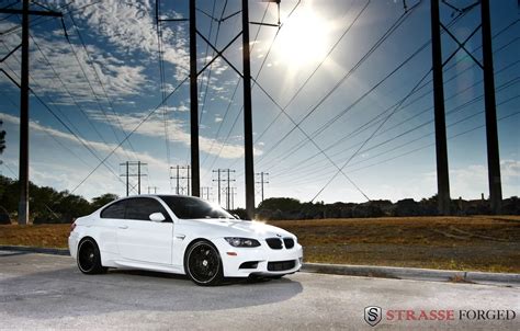 Обои белый солнце столбы Bmw бмв White E92 на телефон и рабочий