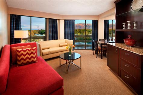 Suites & Hotel Rooms in Albuquerque, New Mexico | Sheraton Albuquerque Uptown