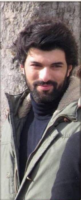 Pin De Emilia En Engin Akyurek Aktor Turecki Hombres Guapos