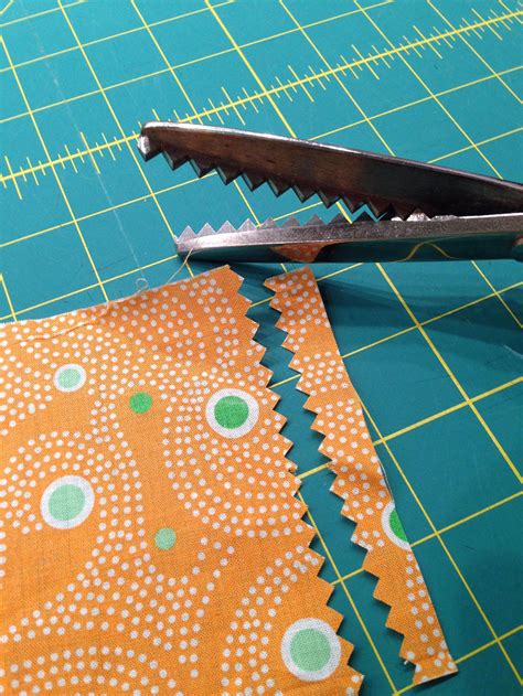 How To Use Pinking Shears National Sewing Circle