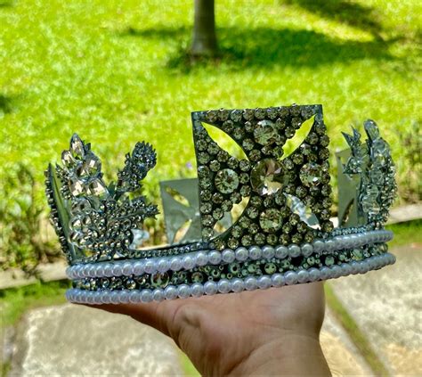 The Diamond Diadem Tiara Paper Version Pcv Kelvinnguyen Tiara Paper Crowns Crown Jewelry